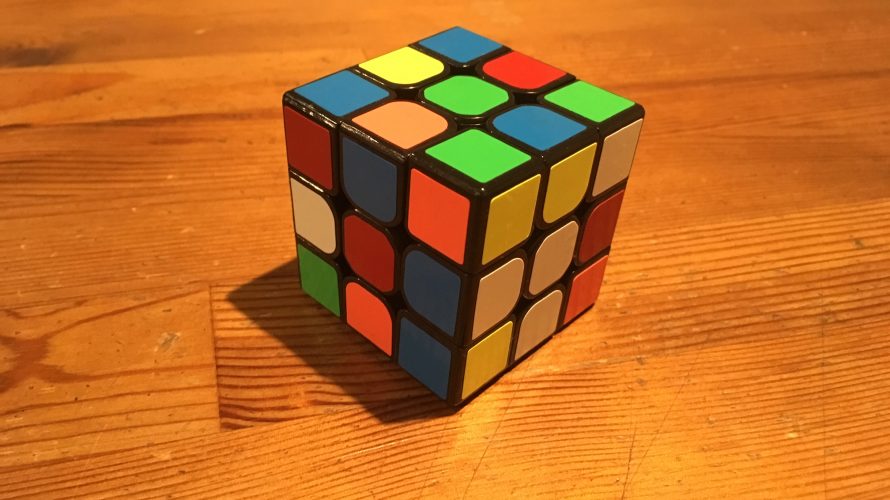 カルロス・ゴーンとルービックキューブ